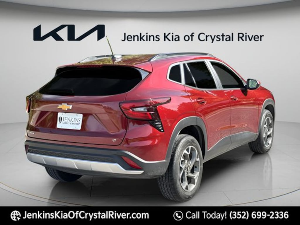 Used 2024 Chevrolet Trax LT SUV