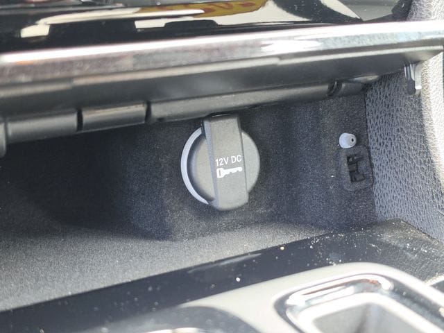 2023 Chrysler 300 S - Photo 34