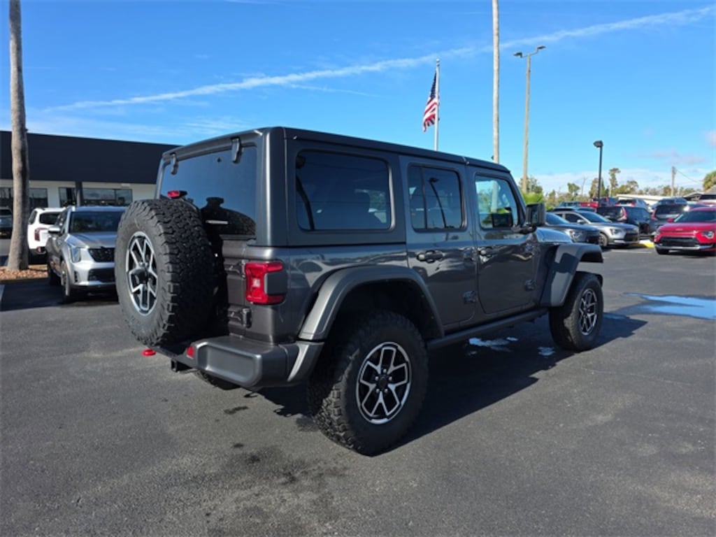 Used 2024 Jeep Wrangler Rubicon SUV