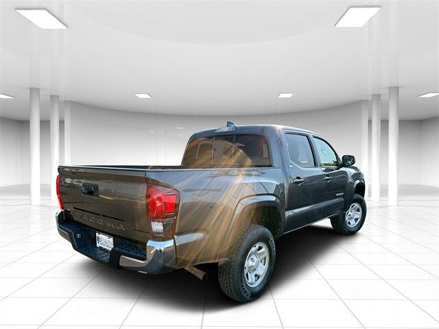 2023 Toyota Tacoma Double Cab photo 3