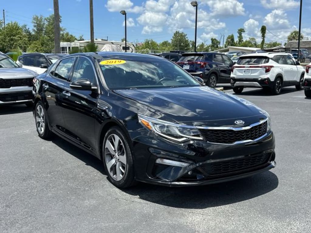 Used 2019 Kia Optima S Sedan