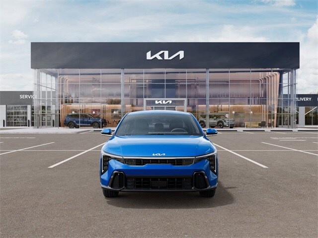 2025 Kia K4 GT-Line photo 2