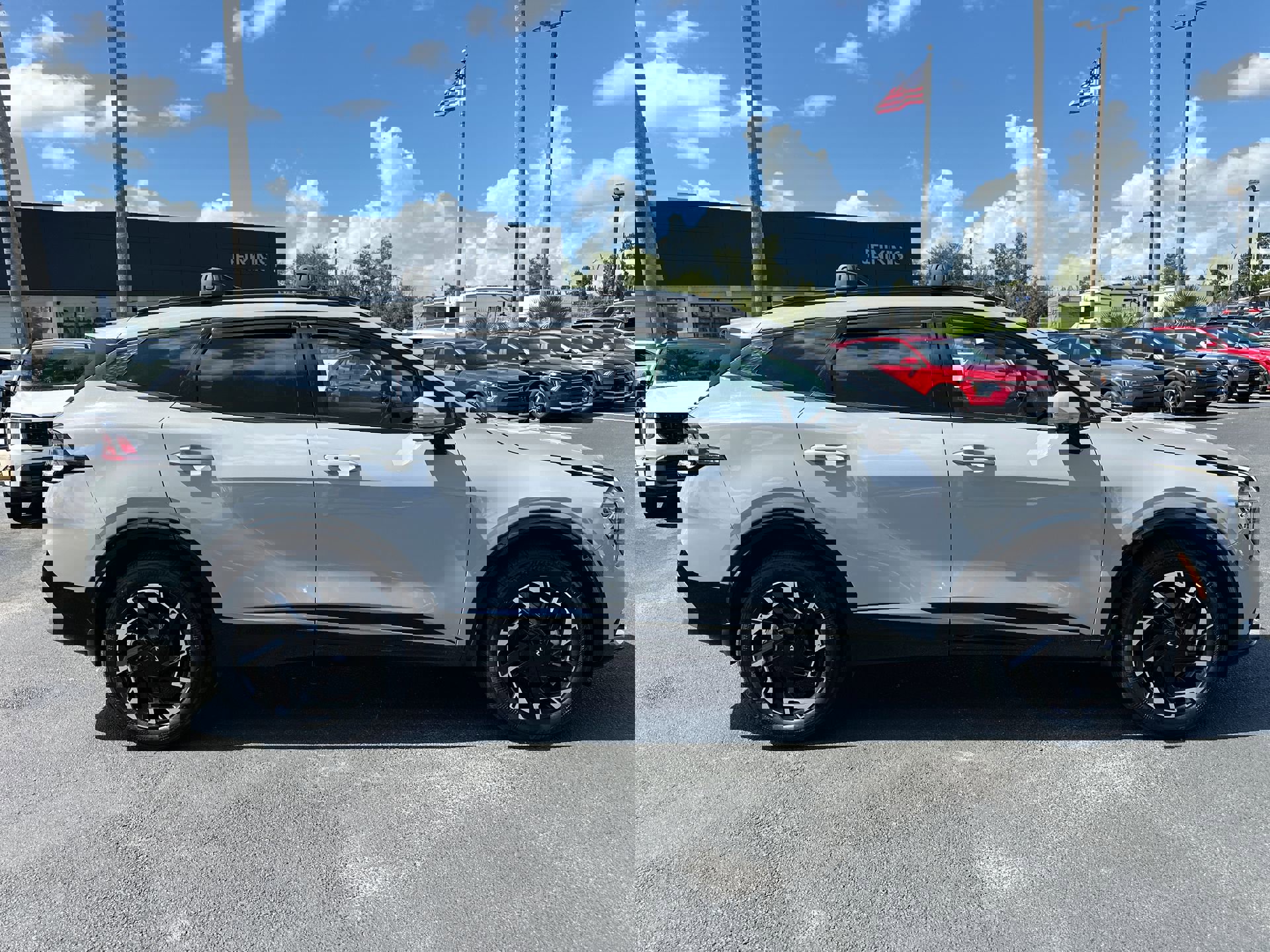 2023 Kia Sportage photo 2
