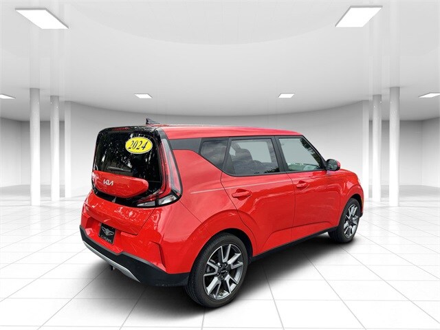 2024 Kia Soul EX photo 3