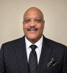Staff member Carl Broady from ID_a9724feaed03