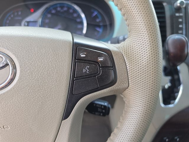 2011 Toyota Sienna XLE - Photo 41