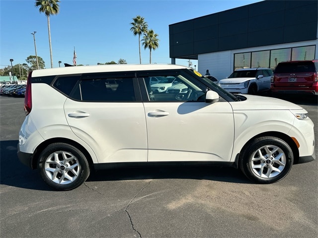 Used 2020 Kia Soul S with VIN KNDJ23AU5L7735845 for sale in Crystal River, FL