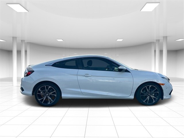 2020 Honda Civic Sport photo 2