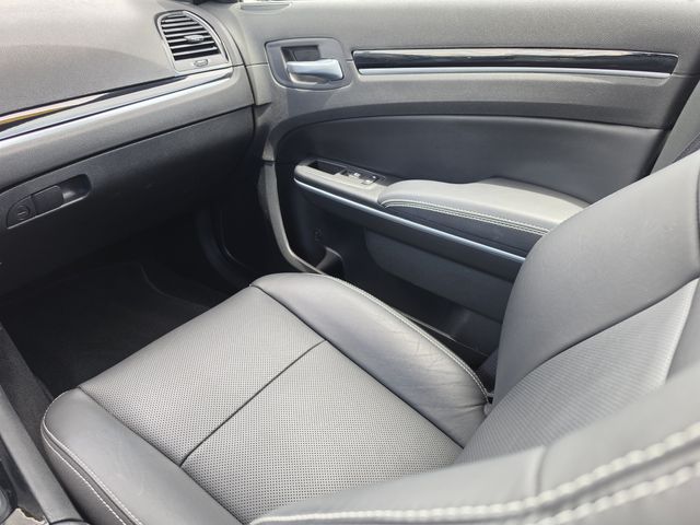 2023 Chrysler 300 S - Photo 25