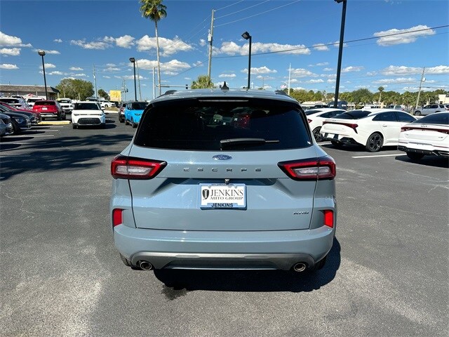 2024 Ford Escape ST-Line photo 3