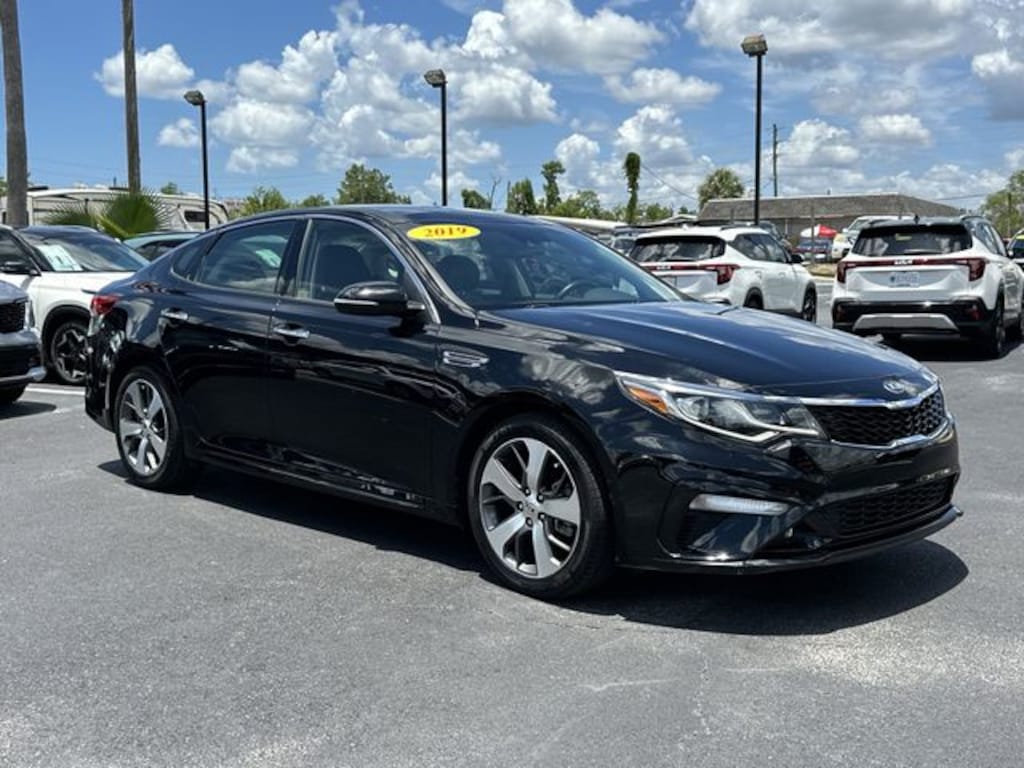 Used 2019 Kia Optima S Sedan