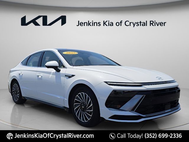 2025 Hyundai Sonata Hybrid Limited - Photo 17