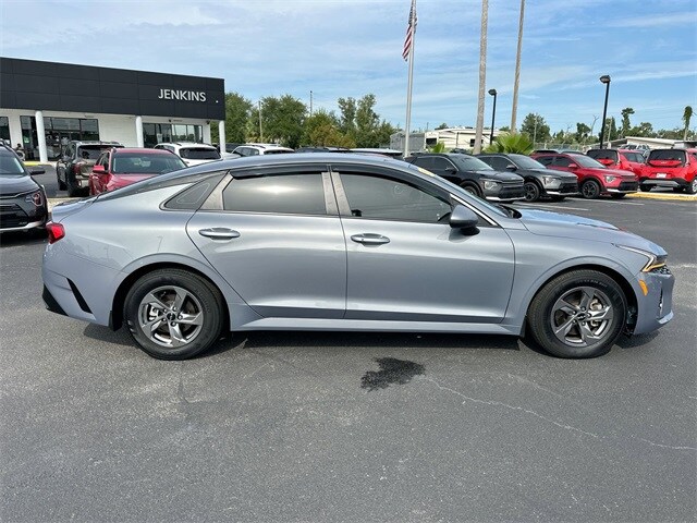 2024 Kia K5 LXS photo 2