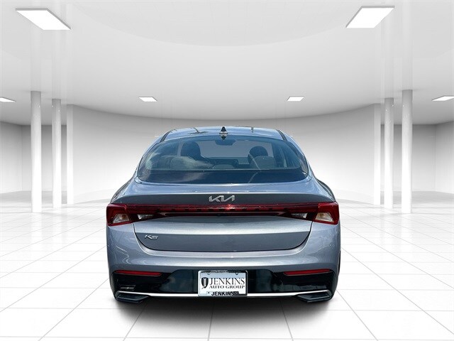 2022 Kia K5 LXS photo 3