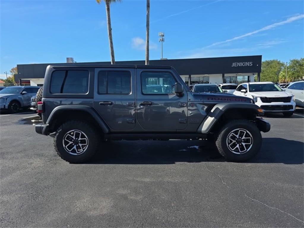 Used 2024 Jeep Wrangler Rubicon SUV