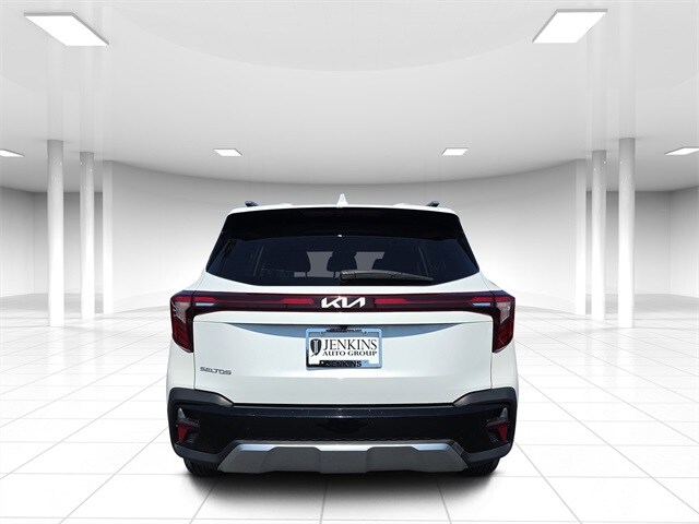 2024 Kia Seltos S photo 4