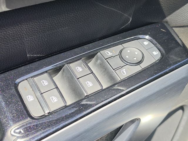 2023 Nissan Pathfinder SL - Photo 29