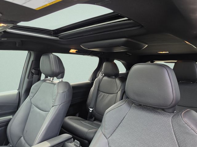 2025 Toyota Sienna Limited - Photo 31