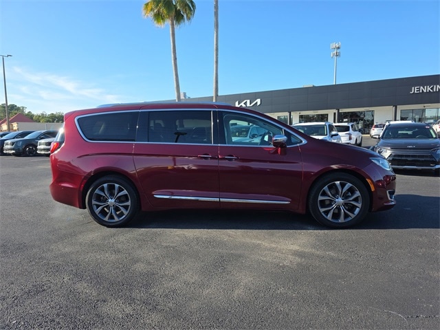 Used 2017 Chrysler Pacifica Limited with VIN 2C4RC1GG9HR821946 for sale in Crystal River, FL