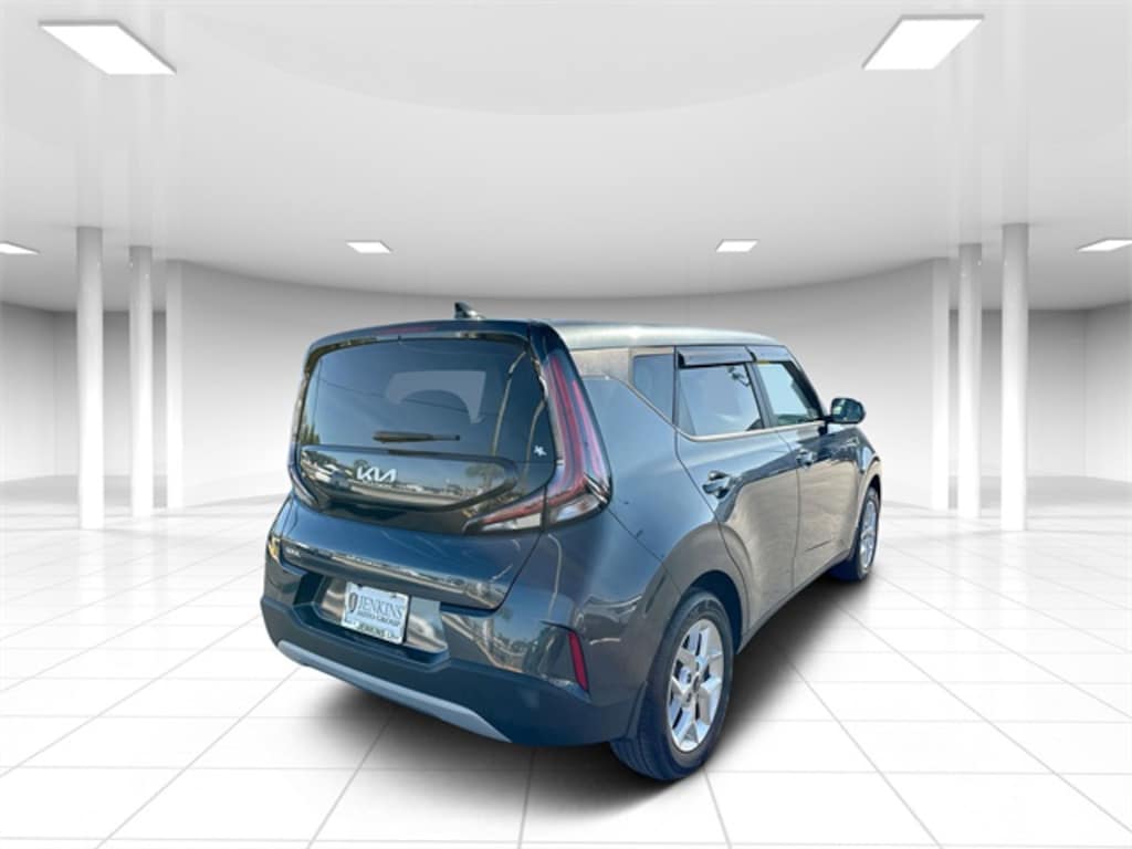 Certified 2023 Kia Soul LX Hatchback