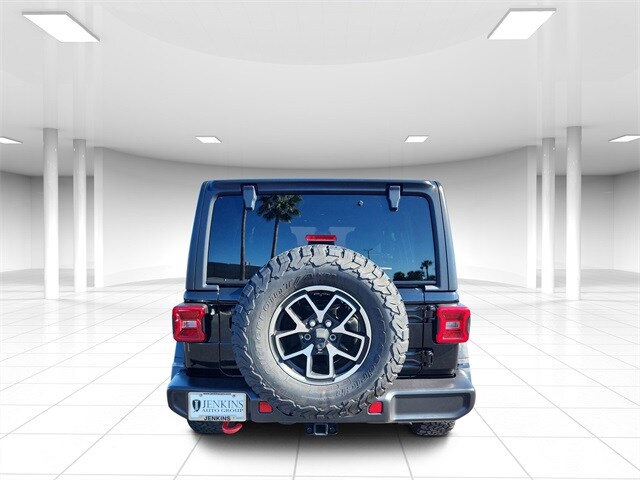 2024 Jeep Wrangler Rubicon photo 3