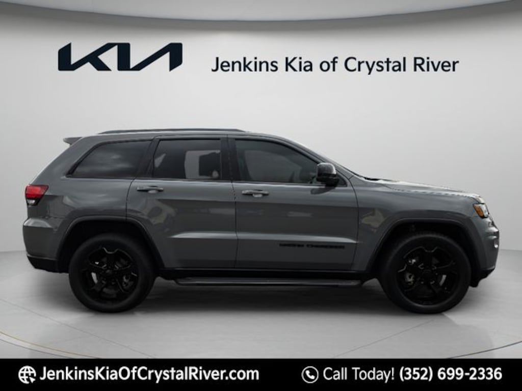 Used 2019 Jeep Grand Cherokee Laredo SUV