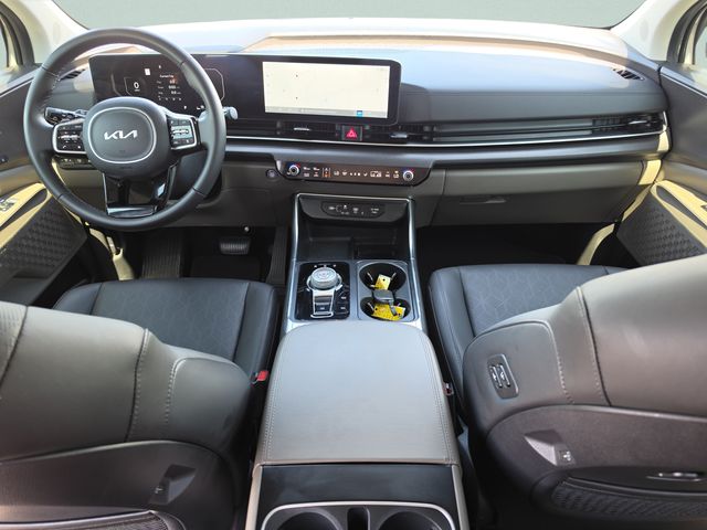2025 Kia Carnival SX - Photo 21