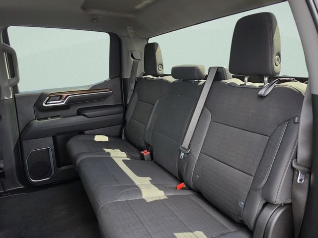 2025 Chevrolet Silverado 1500 LT - Photo 28