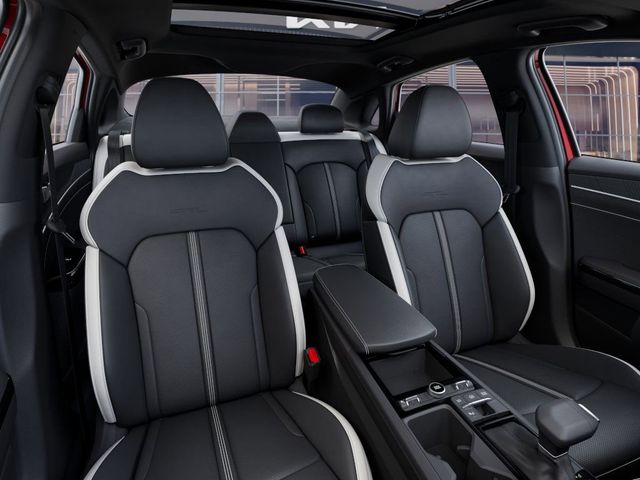 2025 Kia K5 GT-Line - Photo 20