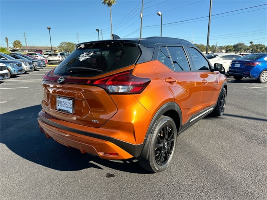 Used 2023 Nissan Kicks SR SUV