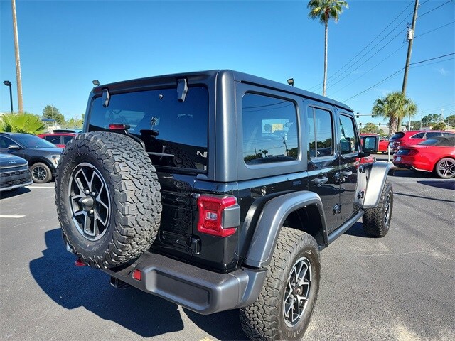 2024 Jeep Wrangler Rubicon photo 2
