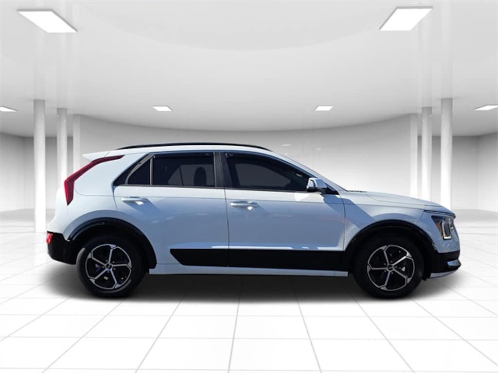 Certified 2024 Kia Niro SX SUV