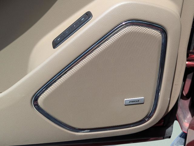 2019 GMC Yukon XL SLT - Photo 29
