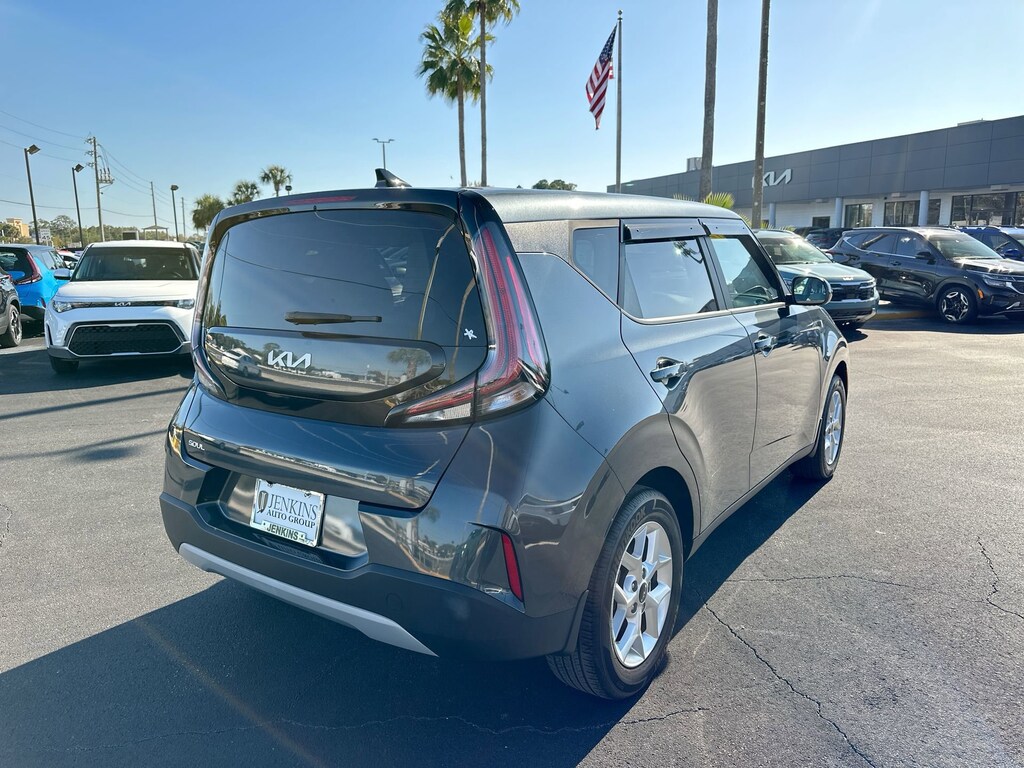 Certified 2023 Kia Soul LX Hatchback