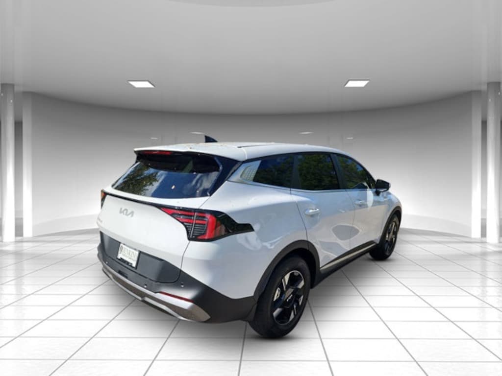 New 2026 Kia Sportage LX SUV