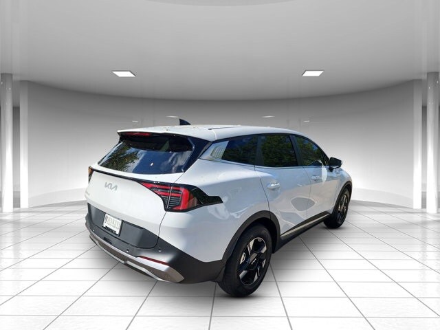 2026 Kia Sportage LX photo 3