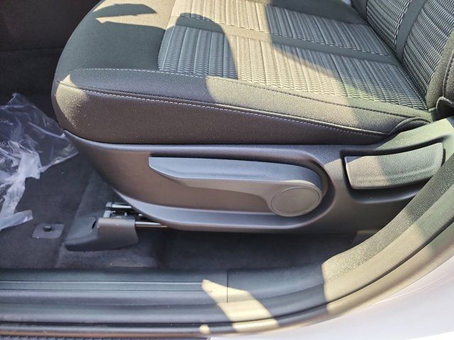 2026 Kia Sorento LX - Photo 16