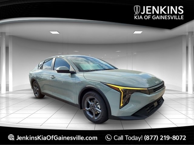 2025 Kia K4 LXS's photo