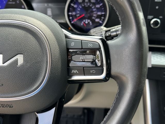 2024 Kia Carnival LX Seat Pkg - Photo 31