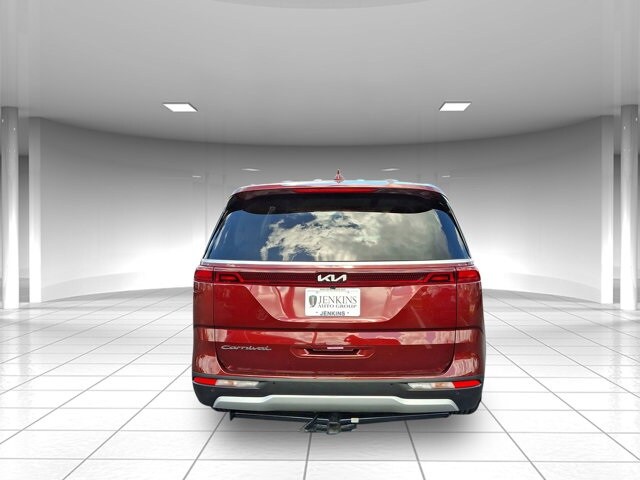 2022 Kia Carnival EX photo 4