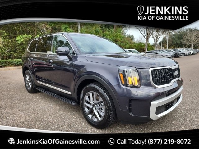 2025 Kia Telluride LX's photo