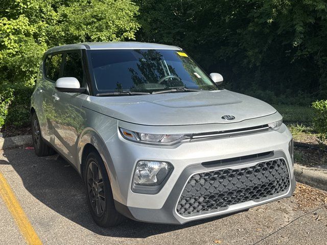 2021 Kia Soul 2.0L S IVT's photo
