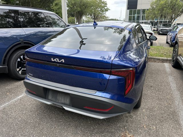 2025 Kia K4 LXS - Photo 10