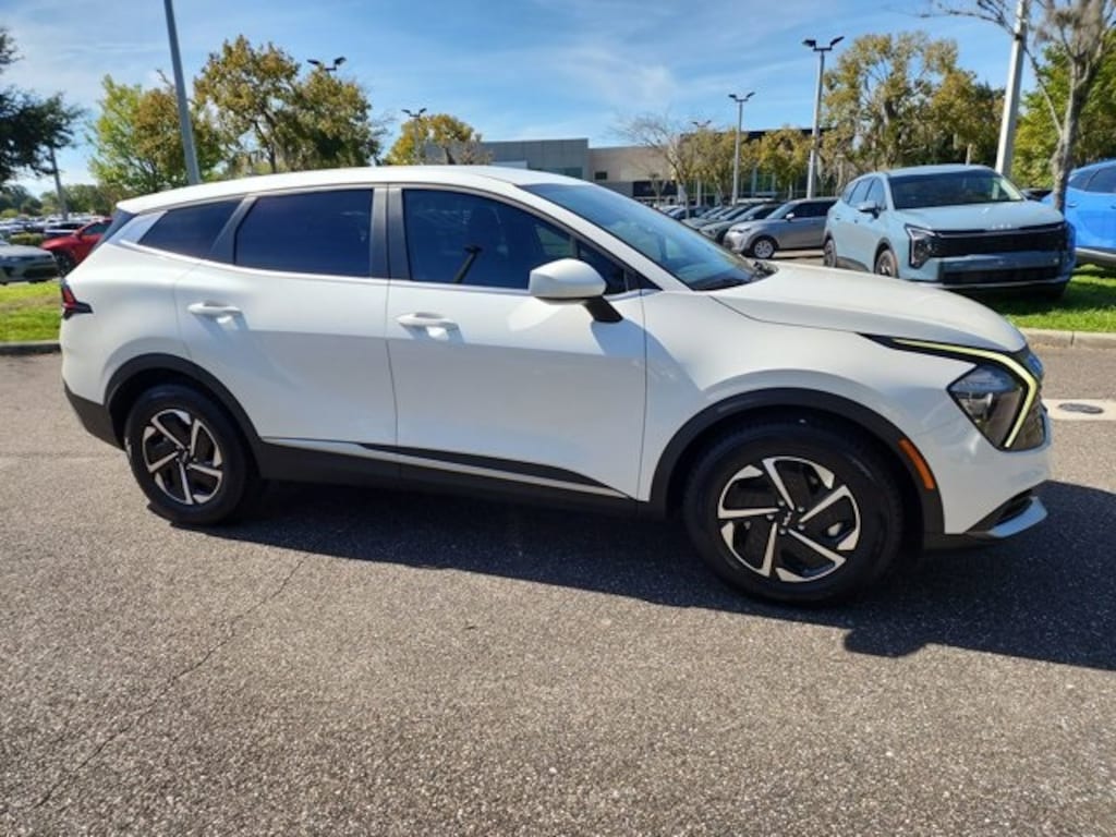 Used 2023 Kia Sportage Hybrid LX SUV