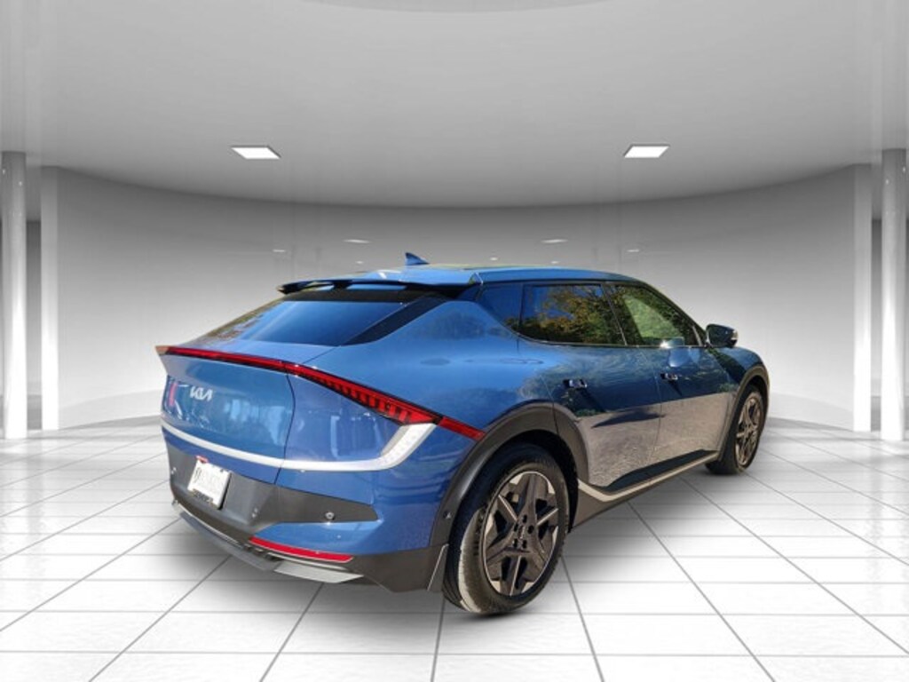 New 2025 Kia EV6 Light SUV
