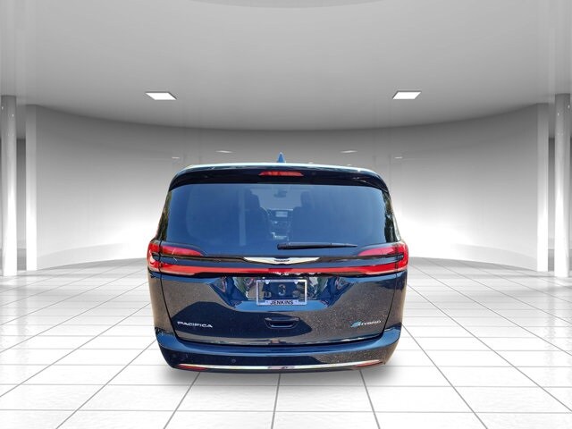 2022 Chrysler Pacifica Hybrid Touring L photo 4