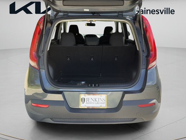 2021 Kia Soul LX - Photo 11
