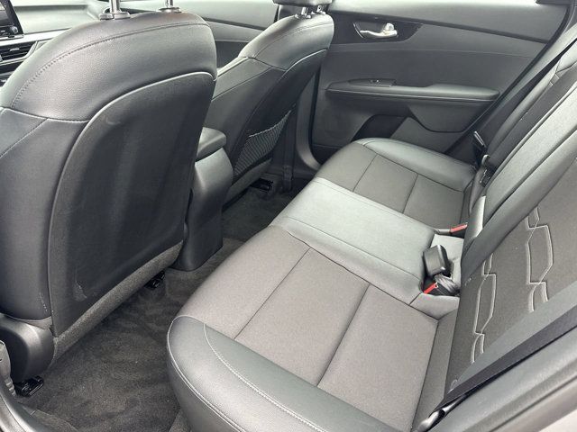 2023 Kia Forte GT-Line - Photo 16