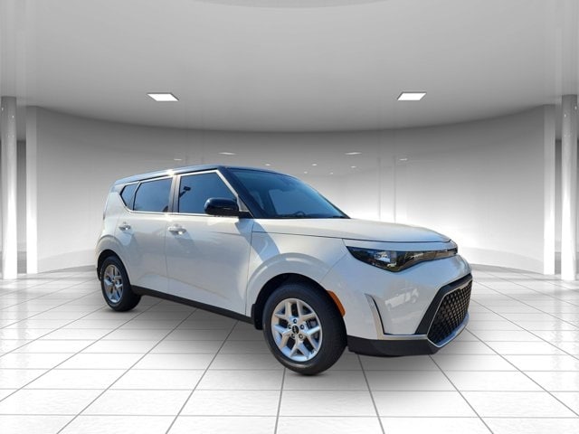 2025 Kia Soul S's photo
