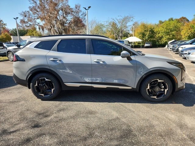 2026 Kia Sportage EX photo 2